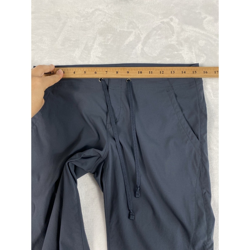 Columbia Hiking Bermuda Shorts Pants Women Sz 8 Gray Lightweight Nylon - Picture 8 of 15